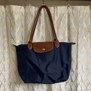 Longchamp Le Pilage Medium Tote
